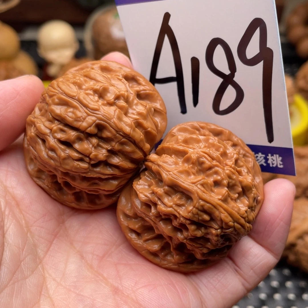 桃核把件磨盘狮子头41