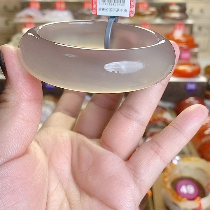 玛瑙/玉髓手镯未镶嵌张**?