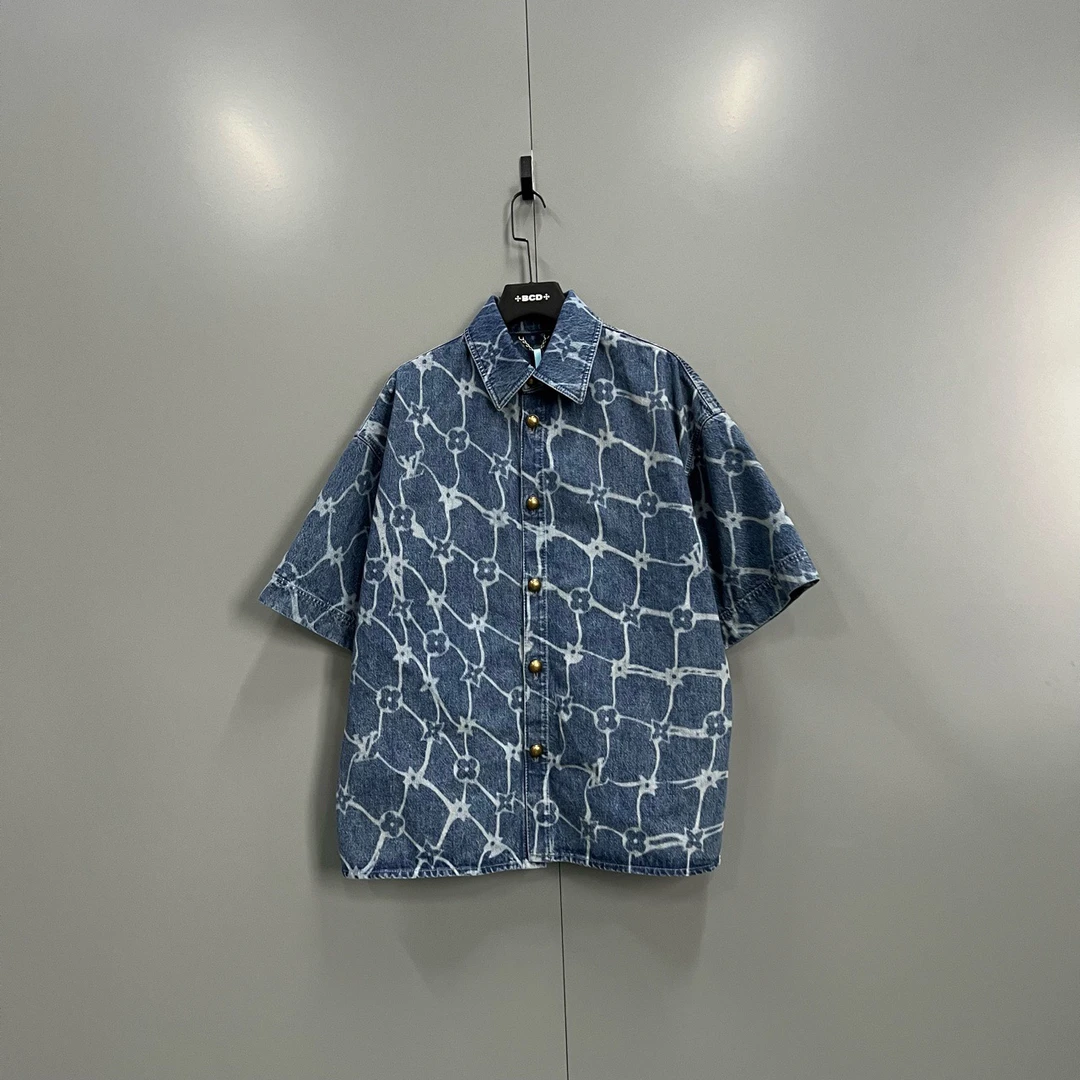95新 LouisVuitton/路易威登 q217 蓝色老花格纹牛仔短袖衬衫
