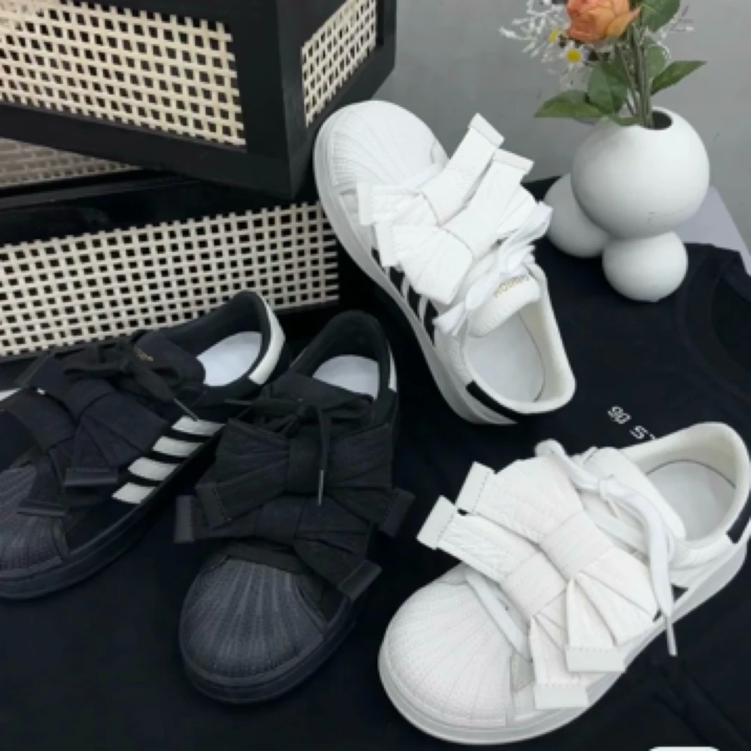 「逗留家」新款贝壳德训鞋时尚个性春季