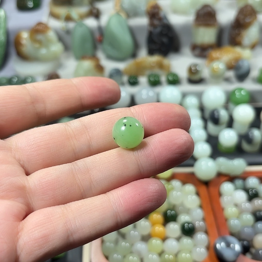 和田玉未镶嵌挂件花*