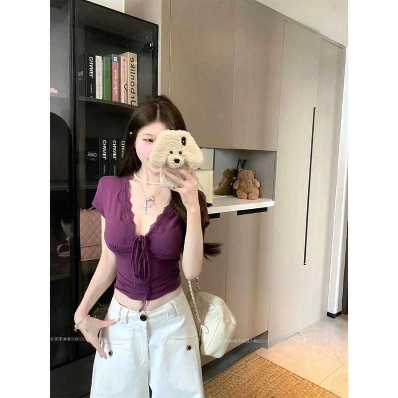 短袖t恤独特绝美超好看纯欲辣妹性感v领短款小上衣女夏季紫色蕾丝