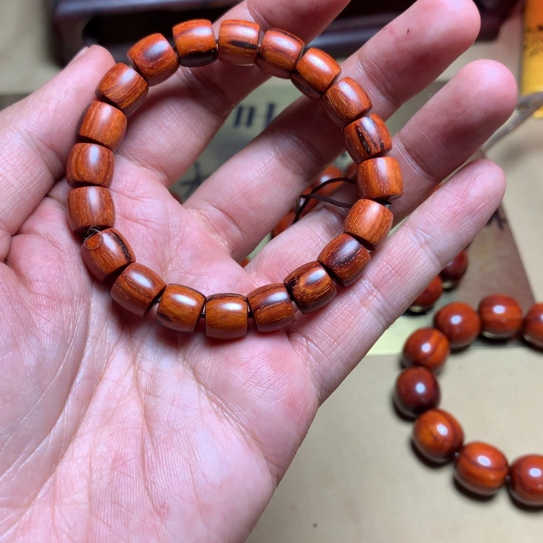 檀香紫檀（小叶紫檀）桃*