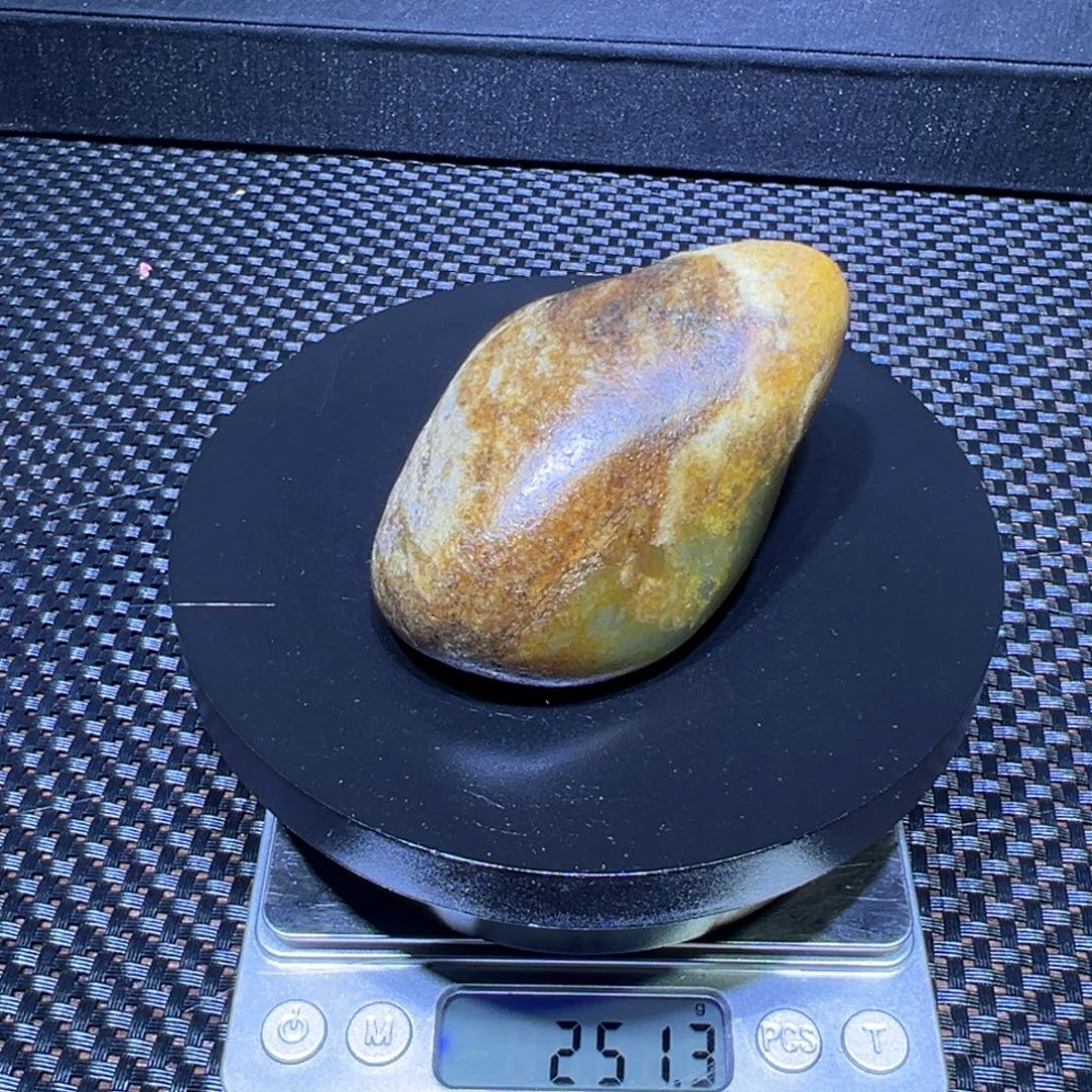 吊坠(不含链)未镶嵌和田玉（子料）251