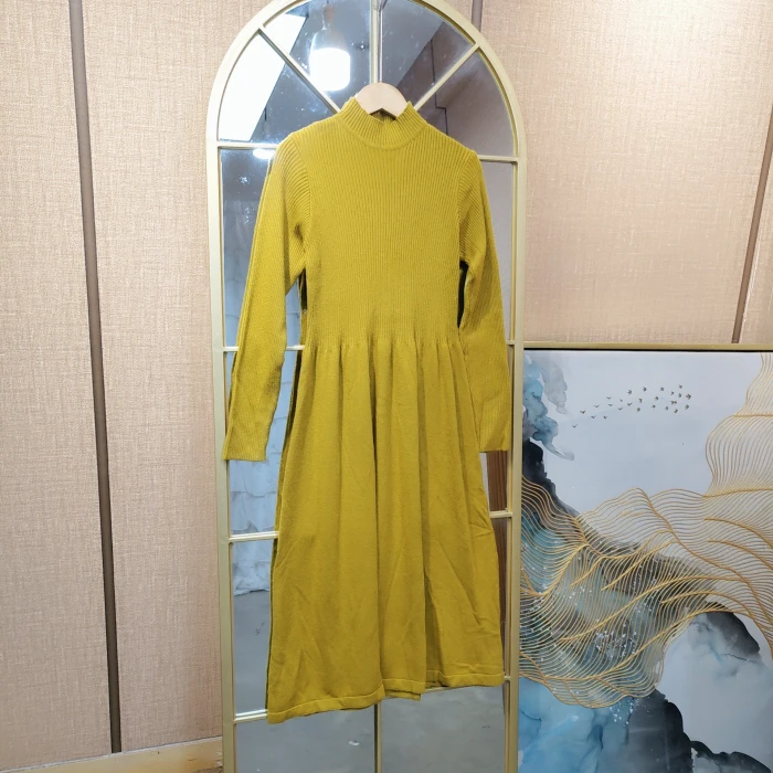 AF220孕妇黄色针织连衣裙