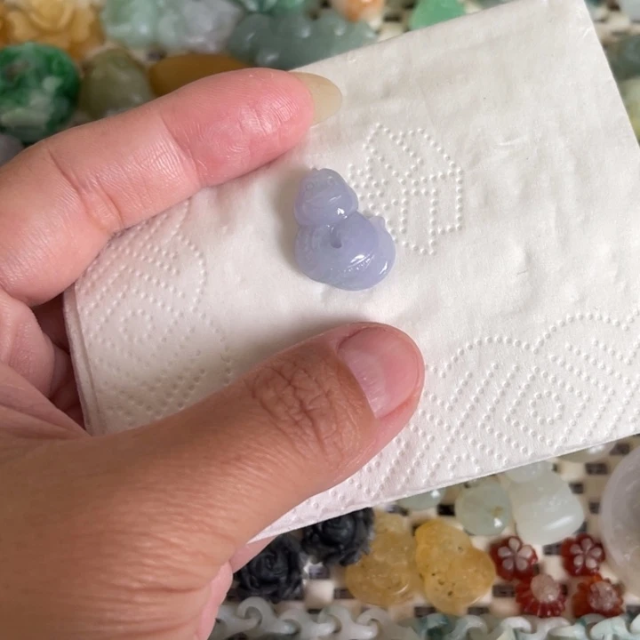 唐***以定制翡翠未镶嵌翡翠