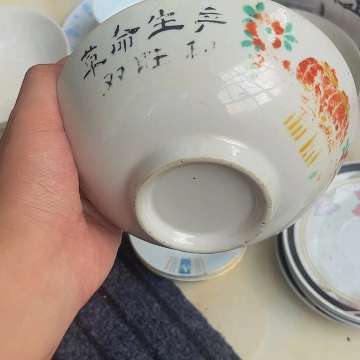 摆件，烧制问题都是正常的10号脱彩厉害