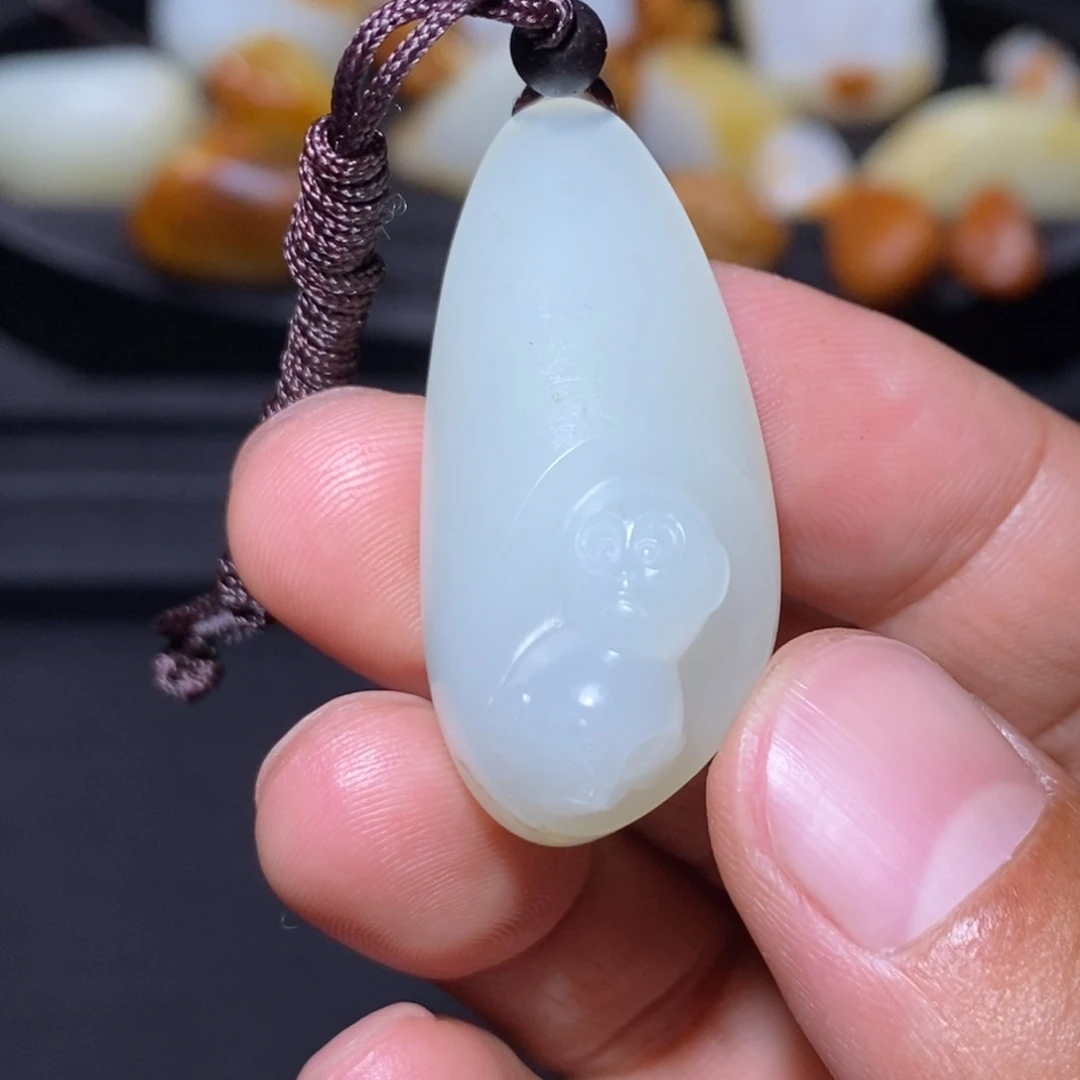 和田玉颈饰未镶嵌