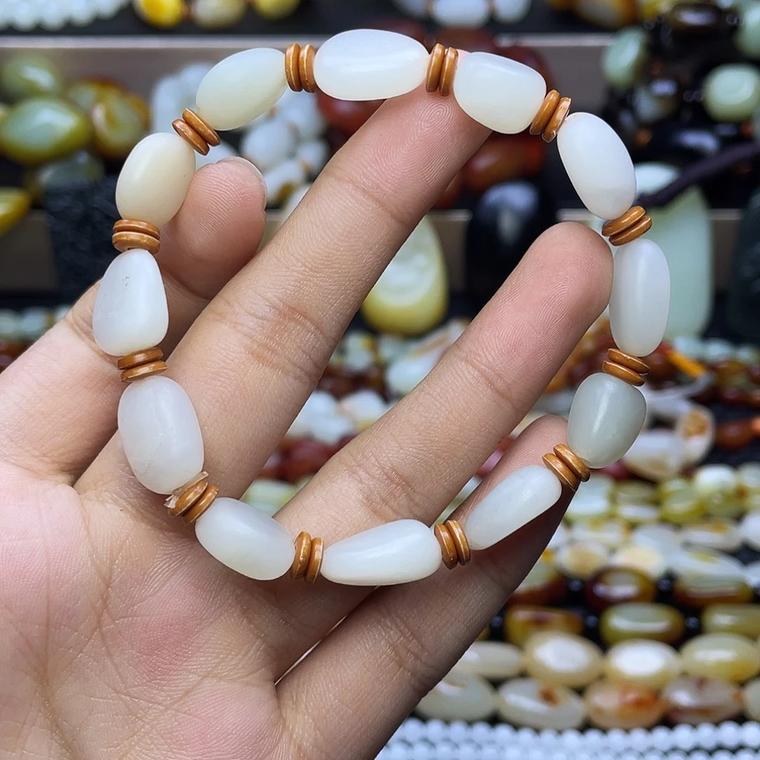 和田玉未镶嵌手串