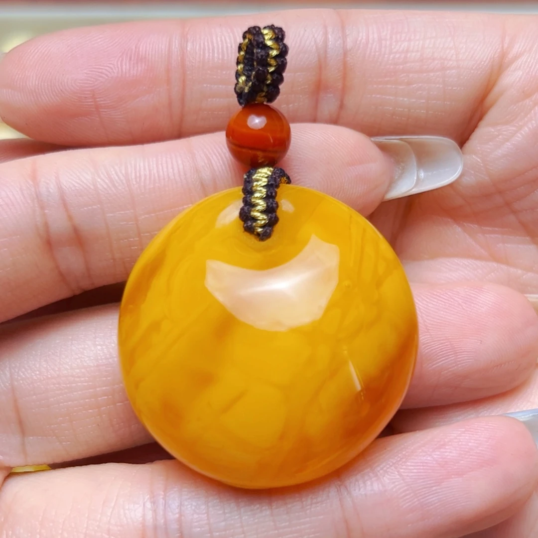未镶嵌蜜蜡裸石37mm公主扣 15.38g