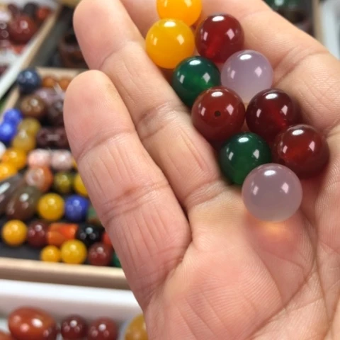 玛瑙/玉髓颈饰未镶嵌河**家