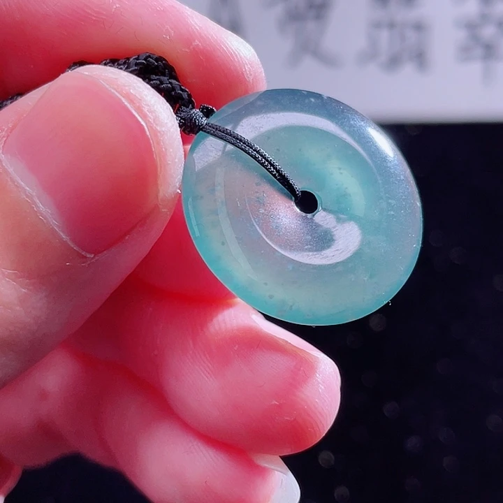 翡翠颈饰未镶嵌999999999