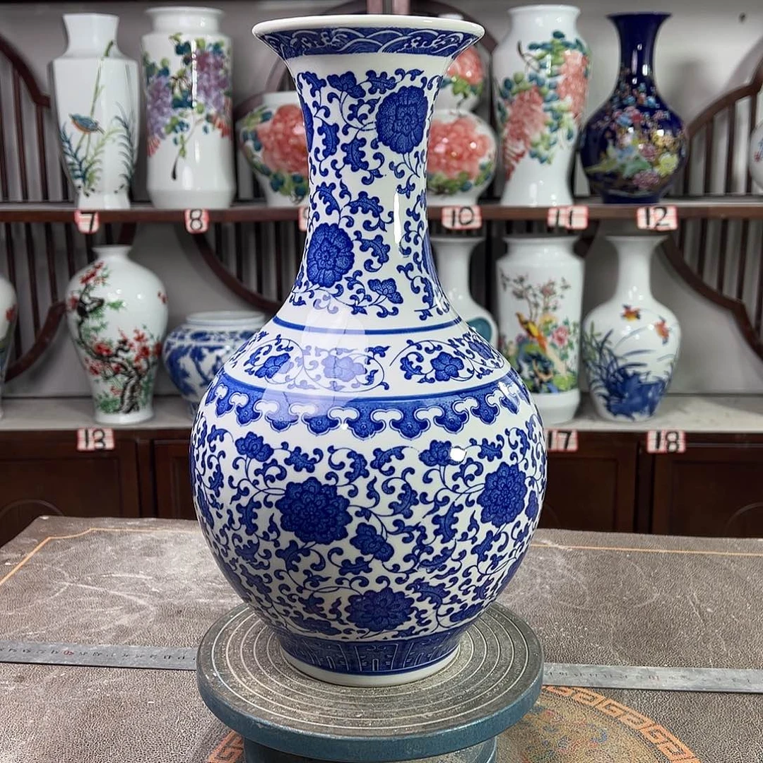 摆件陶景德镇陶瓷缠枝