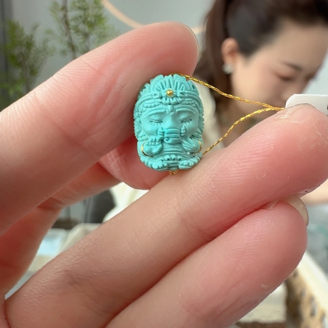绿松石未镶嵌珠宝奇石