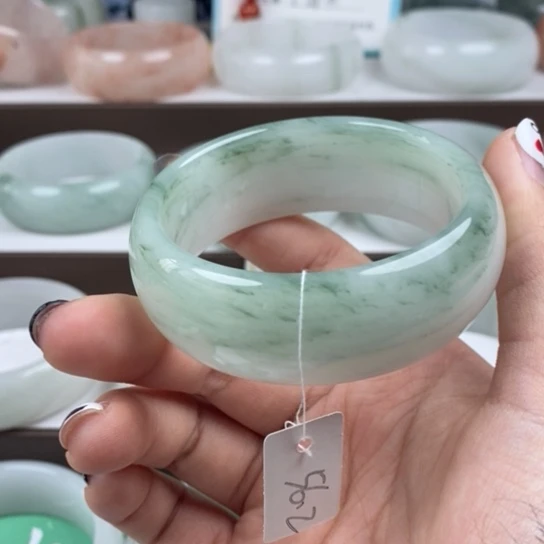 石英质玉（金丝玉）未镶嵌手镯