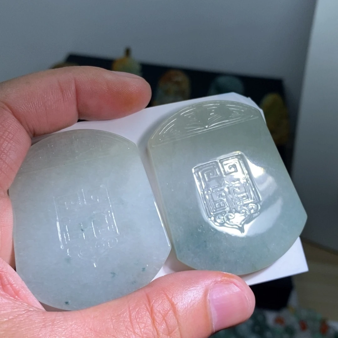 定制翡翠未镶嵌冰胶仿古牌