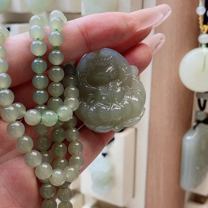 宝***了和田玉未镶嵌颈饰