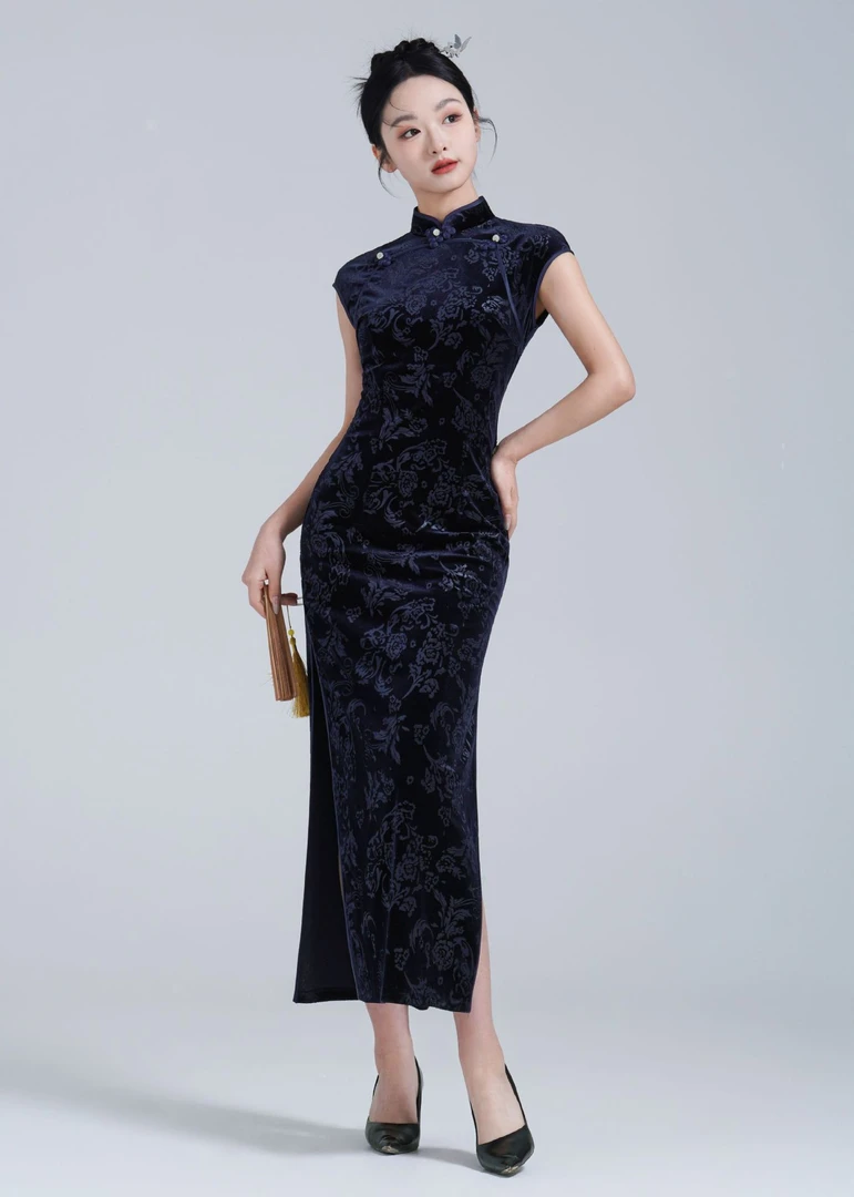 长款旗袍2025年新款超火日常连衣裙流行时尚改良版洋气新中式无袖