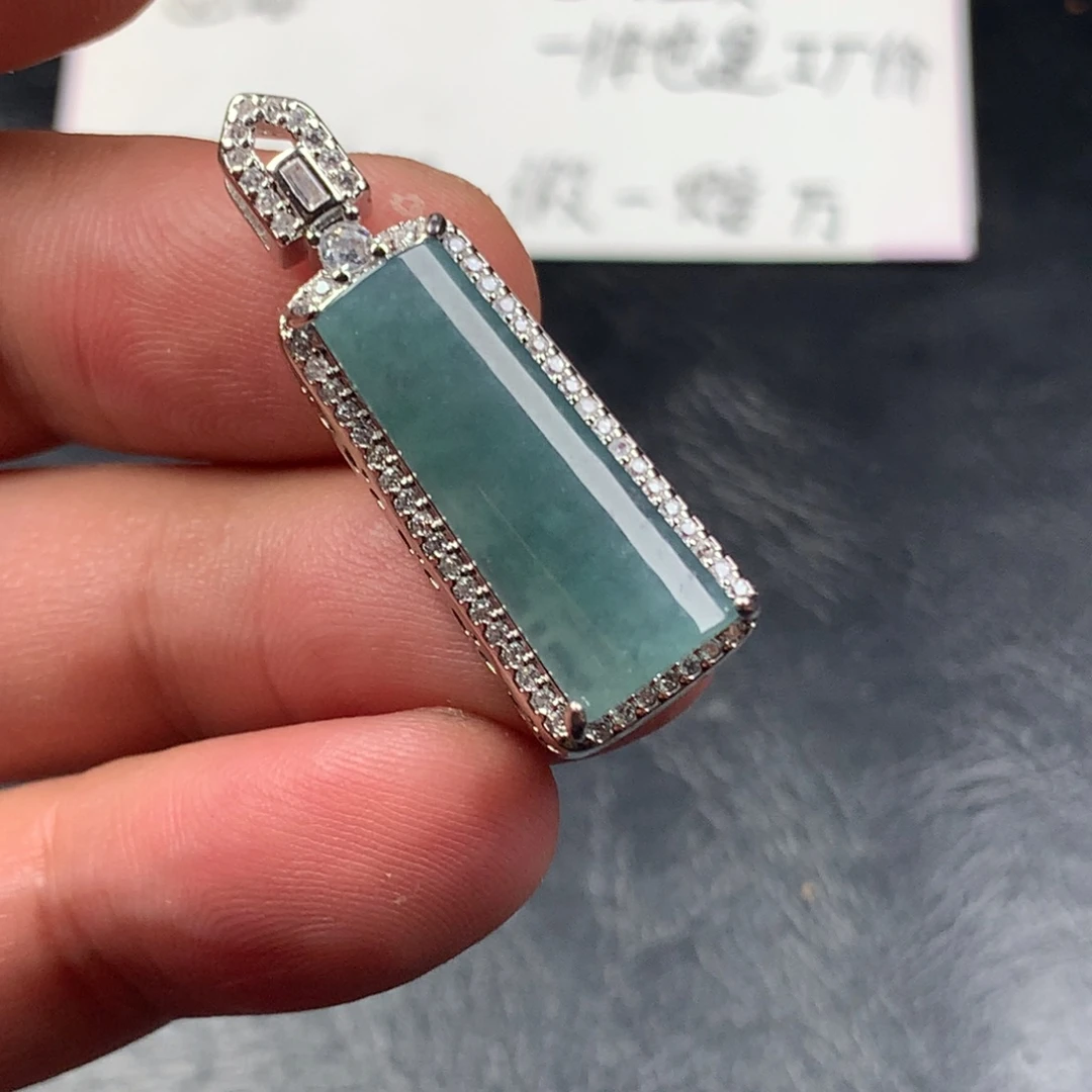颈饰未镶嵌翡翠无事牌