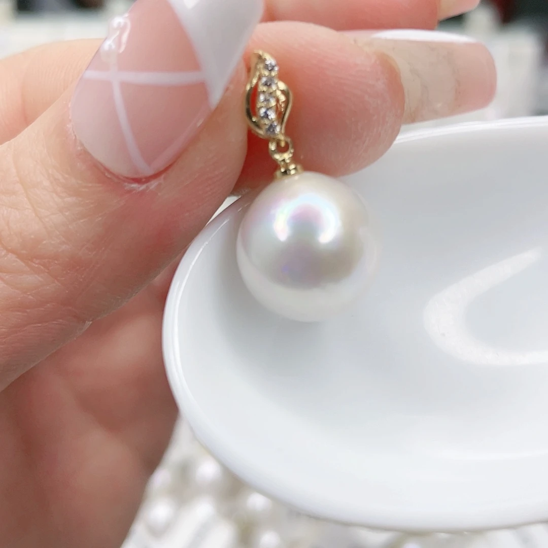 淡水珍珠吊坠(赠链)未镶嵌