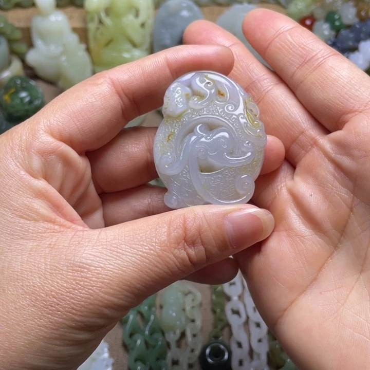 和田玉未镶嵌颈饰