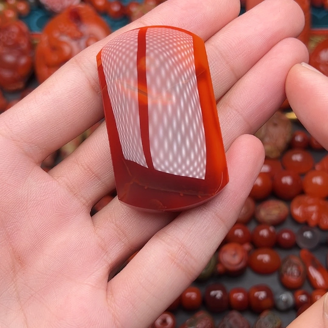 南红玛瑙未镶嵌川料原矿无事牌