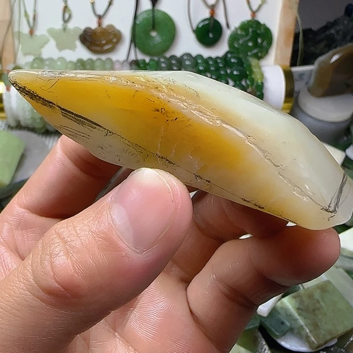 甘***)和田玉(糖玉)未镶嵌珠宝半成品