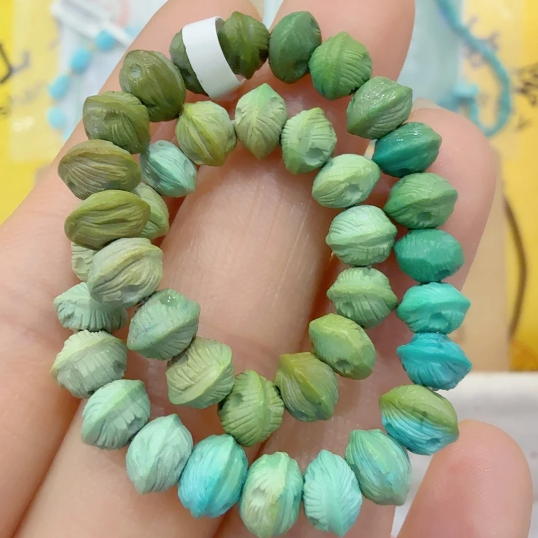 ****意绿松石未镶嵌珠宝奇石