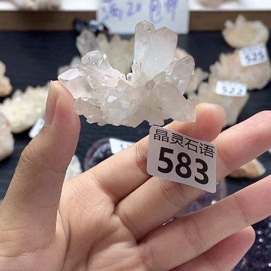 未镶嵌水晶大型摆件（非配饰）