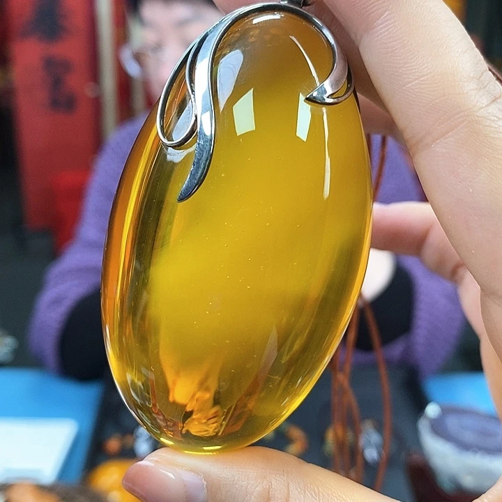 琥珀珠宝奇石未镶嵌