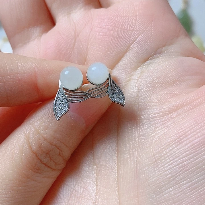 和田玉合金耳饰白玉