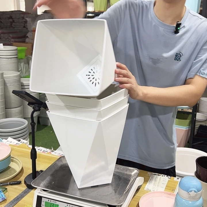 微瑕fvv210口21高27白色无托4只