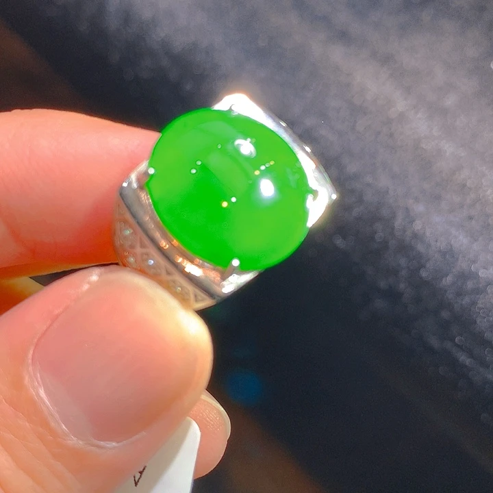 【闪购商品】翡翠颈饰银S925镶嵌翡翠