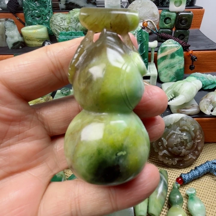 独山玉未镶嵌珠宝半成品
