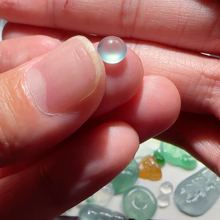 定制翡翠未镶嵌天然翡翠蛋面