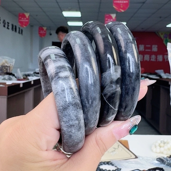 手链未镶嵌和田玉