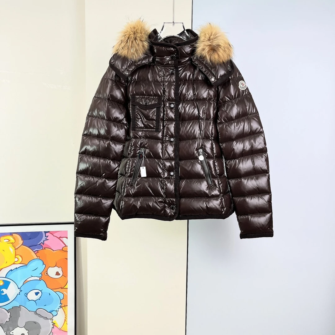 99新 MONCLER 羽绒服/2码/Xsp34777