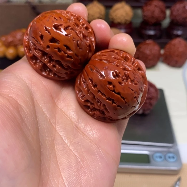 手串文玩核桃光头楼
