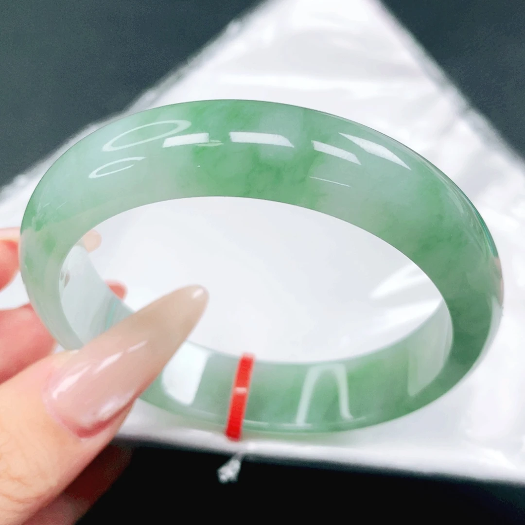 翡翠未镶嵌手镯56