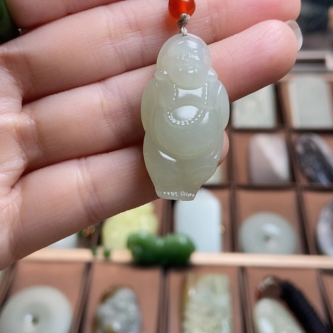 和田玉（糖玉）颈饰未镶嵌