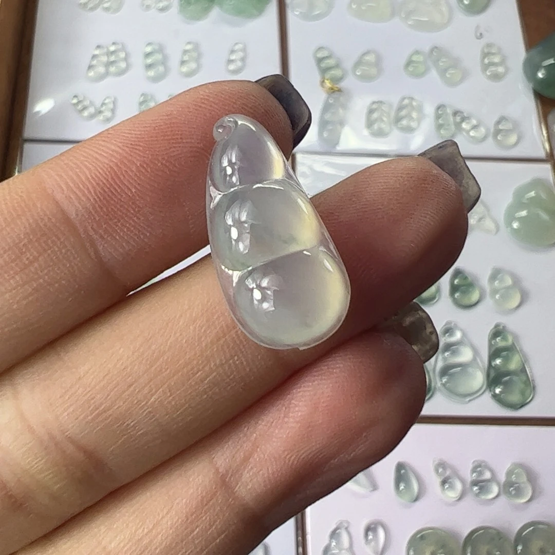 翡翠未镶嵌颈饰缅料翡翠飘花豆子