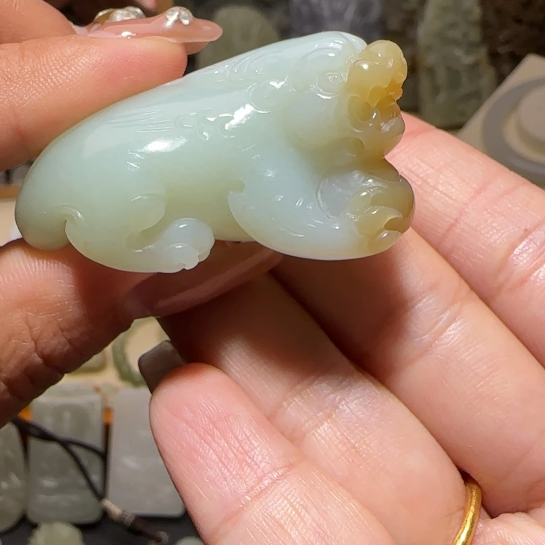 和田玉（糖玉）未镶嵌颈饰