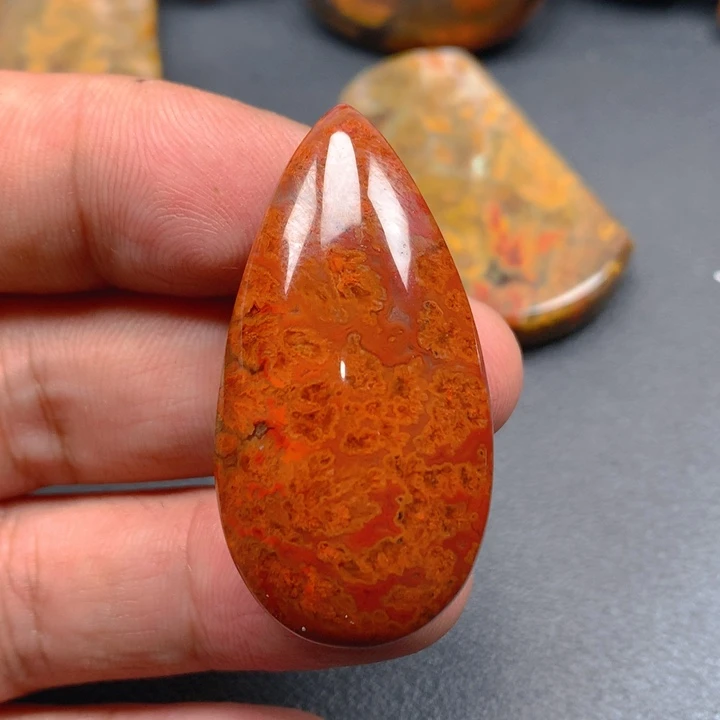 玛瑙/玉髓颈饰未镶嵌中****国