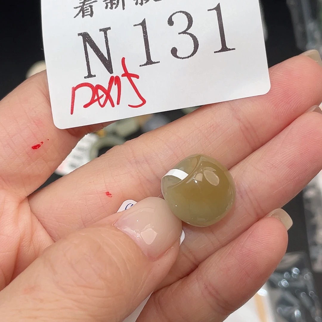 和田玉未镶嵌珠宝半成品N131