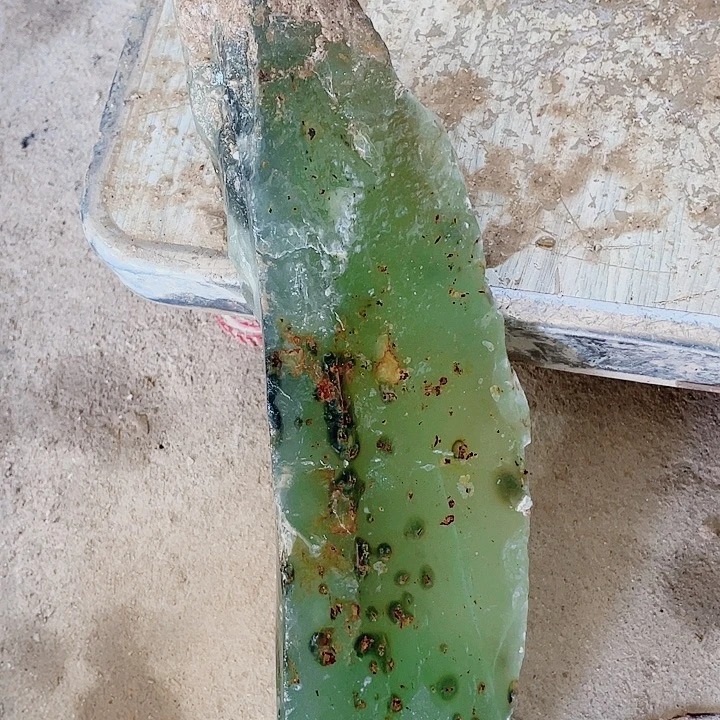 老***Q蛇纹石玉未镶嵌天然岫玉多样性发一