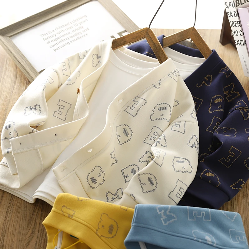 男童开衫外套2025春秋新款儿童时尚满印V领针织衫中大童休闲上衣