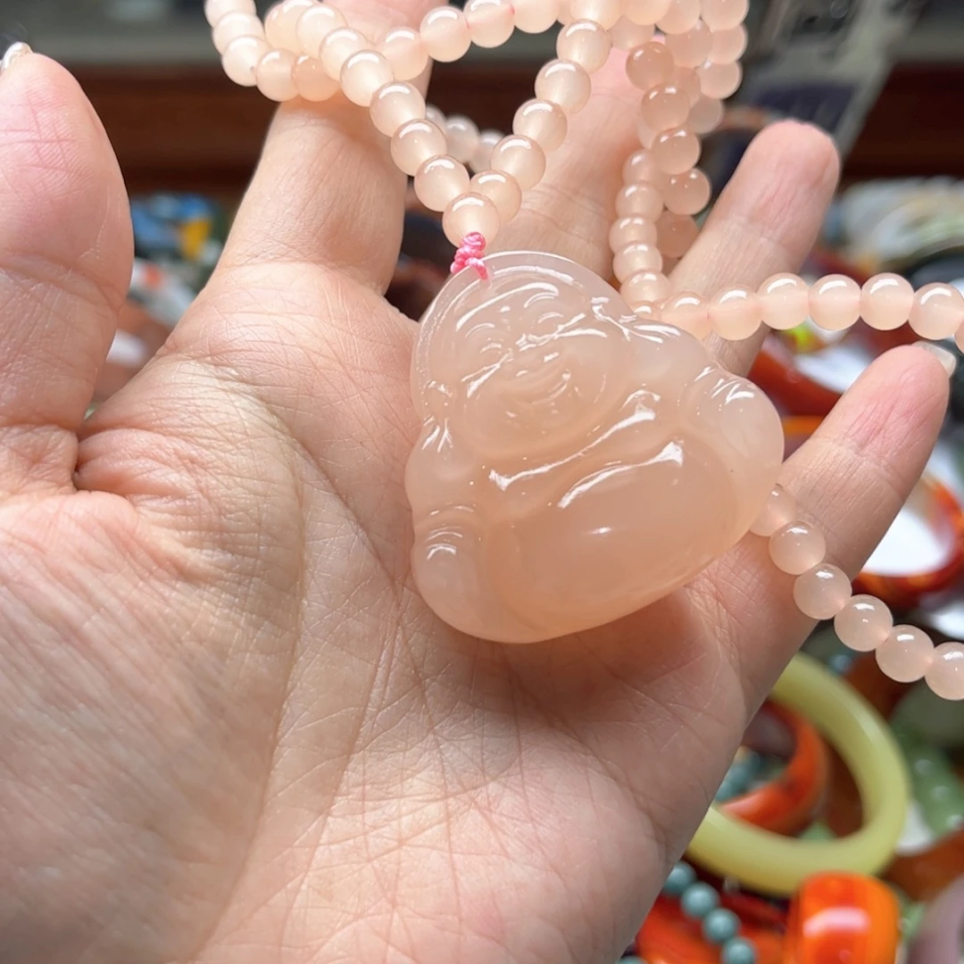 颈饰未镶嵌石英岩玉