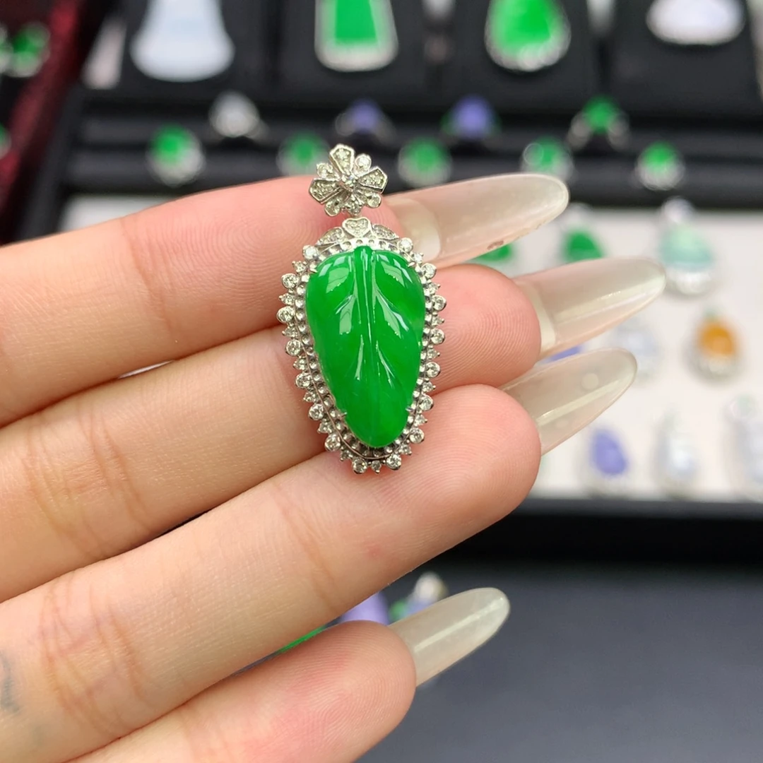 翡翠18K金镶嵌吊坠(不含链)