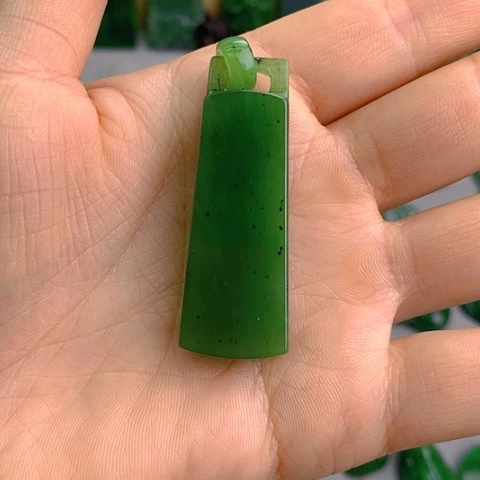 未镶嵌和田玉挂件水**月称心如意