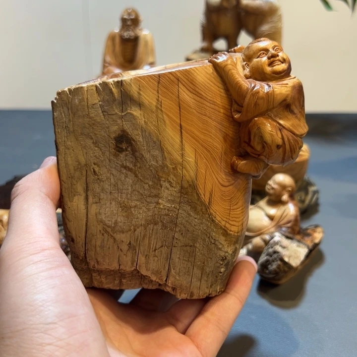 凡***梦木崖柏笔筒摆件摆